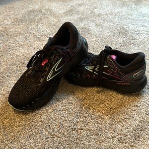 Women’s Brooks Glycerine 20 Size 8
